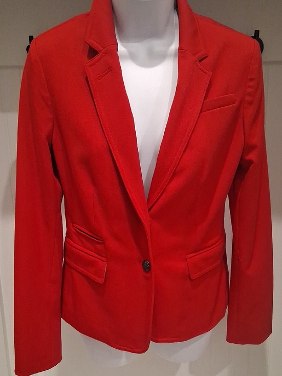Banana Republic Jackets & Blazers - Banana Republic Tailored Women's Blazer Jacket - Classic Single-Breasted Style